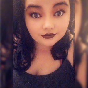 Meet your Posher, Stormie